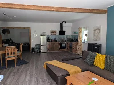Ein Sitzbereich in der Unterkunft Ferienwohnung zum Hühnerstall