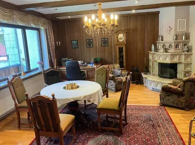 Ein Sitzbereich in der Unterkunft Ferienwohnung Fichtelberg