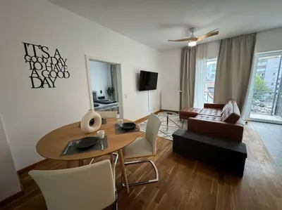 TV/Unterhaltungsangebot in der Unterkunft Sonnige Wohnung mit Balkon im Herzen von Bayreuth