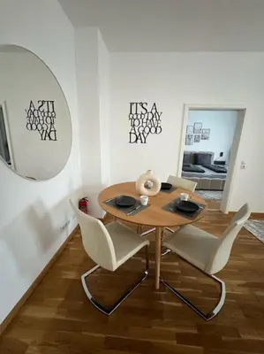 Ein Sitzbereich in der Unterkunft Sonnige Wohnung mit Balkon im Herzen von Bayreuth