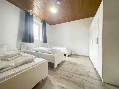 Ein Bett oder Betten in einem Zimmer der Unterkunft SAD214 - Zentrale Monteurwohnung Übergangswohnung