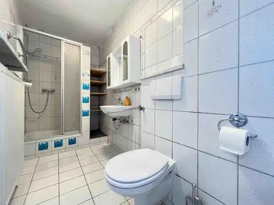 Ein Badezimmer in der Unterkunft SAD303 - Geräumige Monteurwohnung mit Balkon