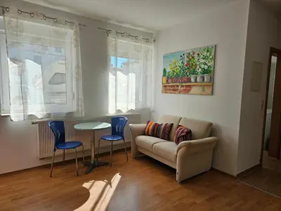 Ein Sitzbereich in der Unterkunft City-Close - King Bed & Free Garage
