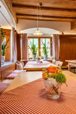 Ein Bett oder Betten in einem Zimmer der Unterkunft Gasthof Schiesl