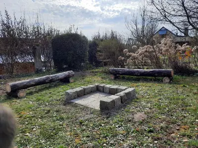 Ein Garten an der Unterkunft Ferienhaus Rötzer - Forsthausschmankerl mit Sauna, Whirlpool und Grill