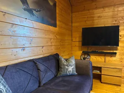 TV/Unterhaltungsangebot in der Unterkunft Blockhaus Holzzeit im Bayerischen Wald
