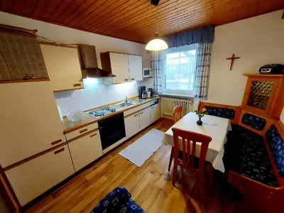 Küche/Küchenzeile in der Unterkunft Ferienwohnung Huglbauer