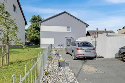 Das Gebäude in dem sich die Ferienwohnung befindet