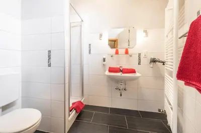 Ein Badezimmer in der Unterkunft Pension ohne Frühstück