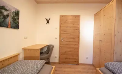 Ein Sitzbereich in der Unterkunft Ferienhaus Benedikt