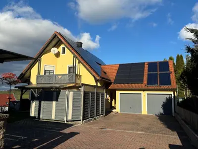 Das Gebäude in dem sich die Ferienwohnung befindet