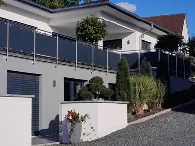 Das Gebäude in dem sich die Ferienwohnung befindet
