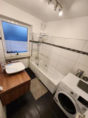 Ein Badezimmer in der Unterkunft große moderne Unterkunft in Wunsiedel