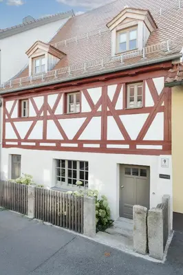 Das Gebäude in dem sich die Ferienwohnung befindet