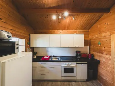 Küche/Küchenzeile in der Unterkunft Ferienhaus Auszeit - Im Herzen der Natur