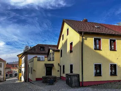 Das Gebäude in dem sich die Ferienwohnung befindet