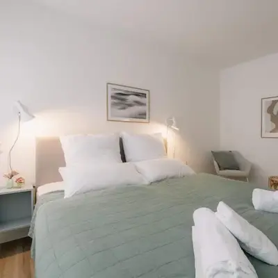 5 Min Central 1-Room Apartment - free parking 600 mbit Wifi