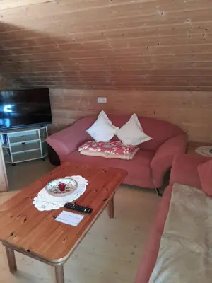 Ein Sitzbereich in der Unterkunft Ferienwohnung Gruber