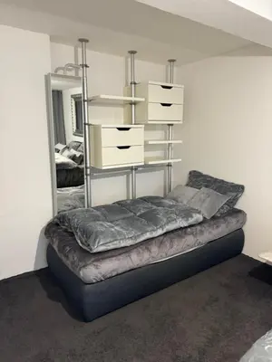 Ein Bett oder Betten in einem Zimmer der Unterkunft Your flat