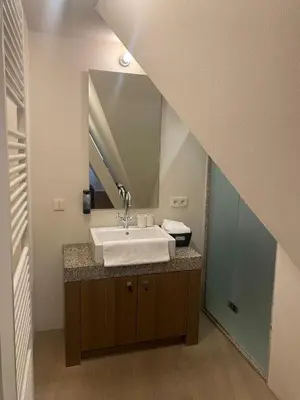 Ein Badezimmer in der Unterkunft HotelBurg Falkenberg
