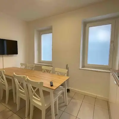 SAD401 Geräumig eingerichtete Monteurwohnung