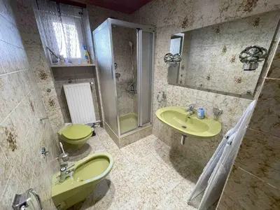 Ein Badezimmer in der Unterkunft SAD241 Große Monteurwohnung Übergangswohnung