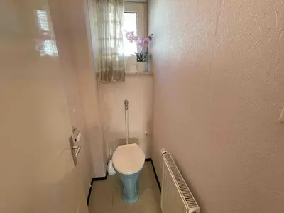 Ein Badezimmer in der Unterkunft SAD242 Große Monteurwohnung Übergangswohnung
