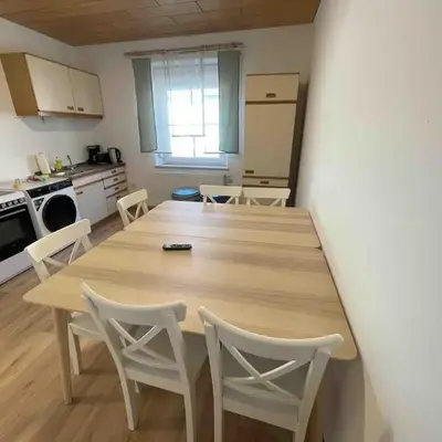 SAD242 Große Monteurwohnung Übergangswohnung