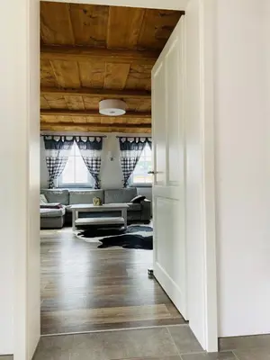 Ein Sitzbereich in der Unterkunft Ferienwohnung Kuhberg