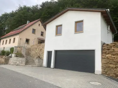Das Gebäude in dem sich die Ferienwohnung befindet
