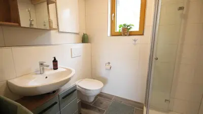 Ein Badezimmer in der Unterkunft Idyllisches Häuschen im Grünen