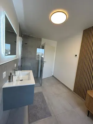 Ein Badezimmer in der Unterkunft Mohla-Suite