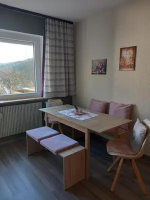 Ein Sitzbereich in der Unterkunft Sylvias Burgblick