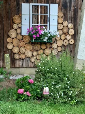 Ein Garten an der Unterkunft Sylvias Burgblick