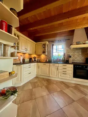 Küche/Küchenzeile in der Unterkunft LaDolceVital im Tiroler Holzhaus