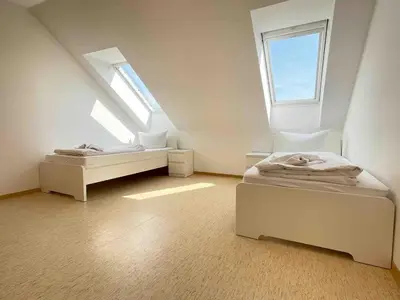 Ein Bett oder Betten in einem Zimmer der Unterkunft STA1067 Moderne Monteurwohnung mit Balkon