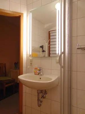 Ein Badezimmer in der Unterkunft Ferienvermietung Engelstädter