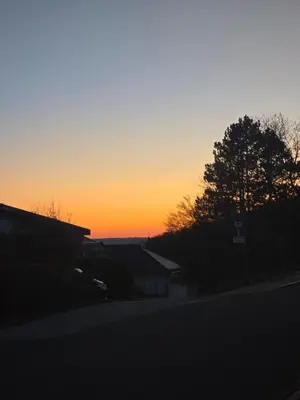 Blick auf den Sonnenuntergang/Sonnenaufgang von der Ferienwohnung aus oder aus der Nähe