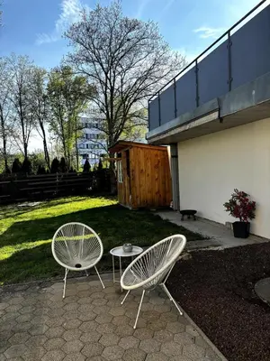 Ein Garten an der Unterkunft Garden Luxus Apartment