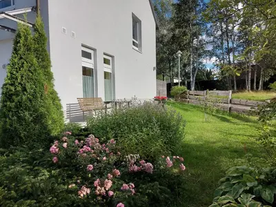 Ein Garten an der Unterkunft Ferienwohnung Reinhold