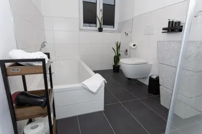 Ein Badezimmer in der Unterkunft FeWo Wurz