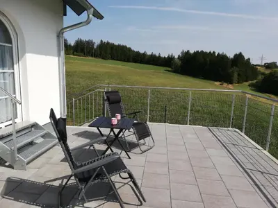 Ein Balkon oder eine Terrasse in der Unterkunft Villa Lindenpark
