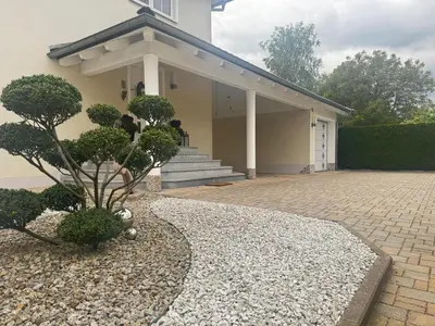 Das Gebäude in dem sich die Ferienwohnung befindet