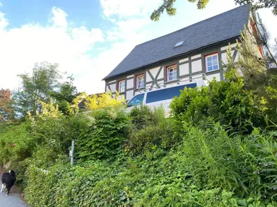 Ein Garten an der Unterkunft Ferienwohnung Kelch
