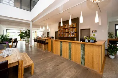 Lounge oder Bar in der Unterkunft Stadthotel und Restaurant am See