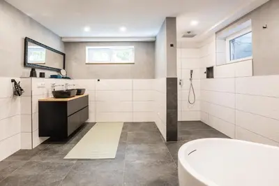 Ein Badezimmer in der Unterkunft Modernes Apartment in Mistelgau 1