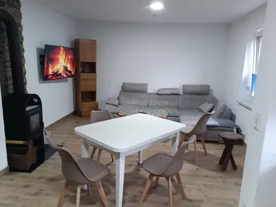 Ein Sitzbereich in der Unterkunft Ferienhaus hERZgebirge