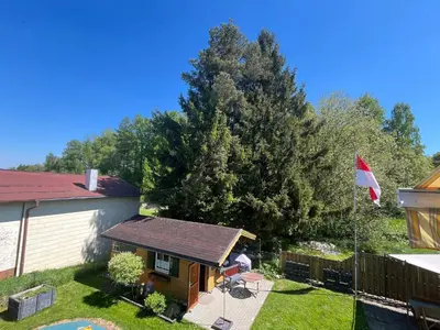 Ein Garten an der Unterkunft Fewo Peter