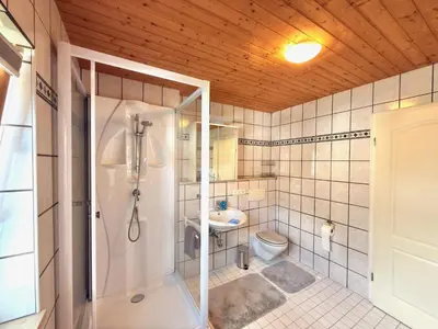 Ein Badezimmer in der Unterkunft Bayerwaldhaus - Tradition trifft Moderne