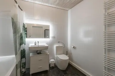 Ein Badezimmer in der Unterkunft City Apartment Zentral in Fußgängerzone, 3 Schlafzimmer, 6 Personen